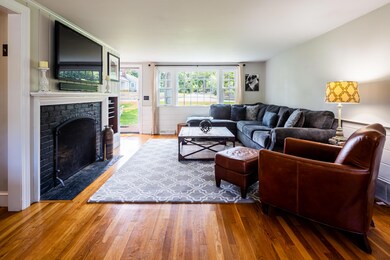 10RedJacketRd15-YarmouthPort-w