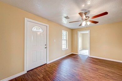 101 Oddo St, Houston, TX 77022 - photo 5