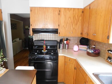 1548 Herrick Ave NE, Grand Rapids, MI 49505 - photo 5