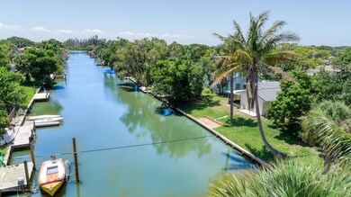 408 N 4th St Cocoa Beach FL-large-024-3-