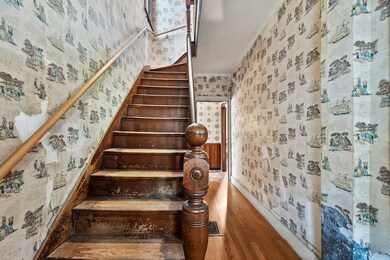 27 Grenville Rd, Watertown, MA 02472 - photo 7