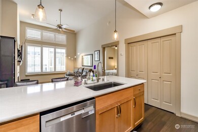 Starpoint unit 411, Issaquah, WA 98029 - photo 5