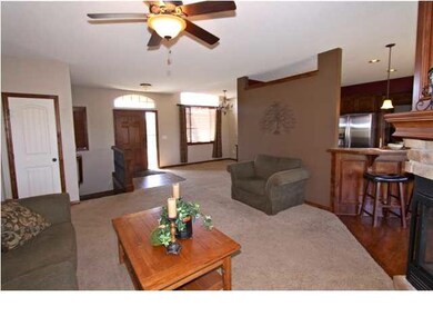 SPACIOUS LIVING AREA GREAT FOR ENTERTAINING!