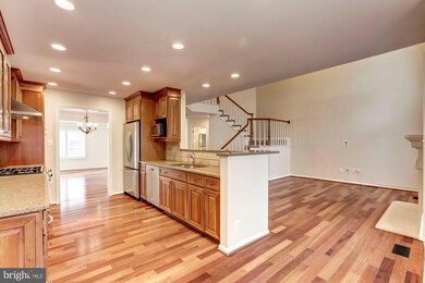 10 Bloomingdale Ct, Rockville, MD 20852 - photo 4