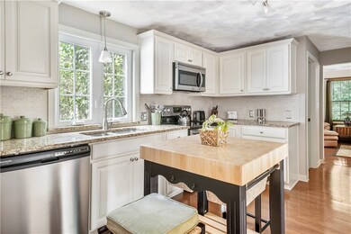 576 Weaver Hill Rd, West Greenwich, RI 02817 - photo 5