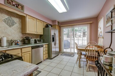 5 Painted Wagon Rd unit 47B, Holmdel, NJ 07733 - photo 2