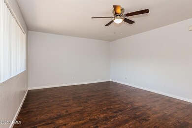 553 W Rio Salado Pkwy unit 202, Mesa, AZ 85201 - photo 3