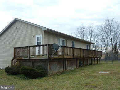 370 Wager Ln, Martinsburg, WV 25404 - photo 4