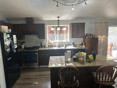 46 SW Leonard St, Grants Pass, OR 97526 - photo 4