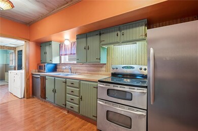 433 W Ridge Ave, Sharpsville, PA 16150 - photo 5