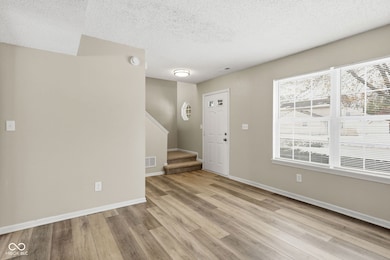 6522 Hazelhatch Dr, Indianapolis, IN 46268 - photo 6