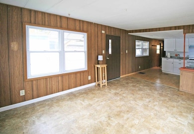 189 Springfield Rd unit 13, Westfield, MA 01085 - photo 6