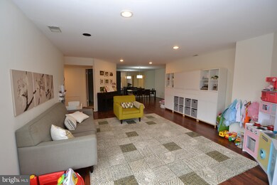 3031 Fallstaff Rd unit 401C, Baltimore, MD 21209 - photo 4