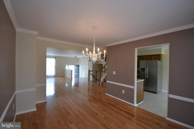 11904 Thurloe Dr, Lutherville Timonium, MD 21093 - photo 5
