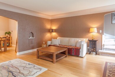 906 Edgewood Place, Ann Arbor, MI 48103 - photo 3