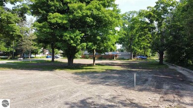 104 Iroquois St unit C, Elk Rapids, MI 49629 - photo 6