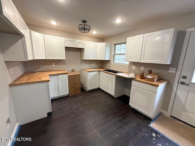 266 Wilberforce Ave, Oak Ridge, TN 37830 - photo 3