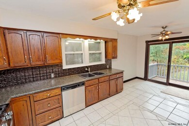 18 Halcyon St, Schenectady, NY 12302 - photo 5