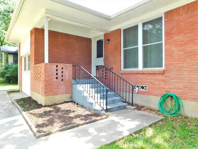 2103 Mercedes Rd, Denton, TX 76205 - photo 2