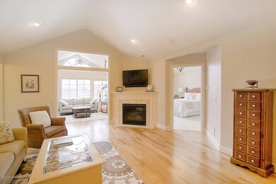 5263 Mapleside Ln SW unit 100, Wyoming, MI 49418 - photo 5