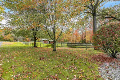 652 Borough Rd, Pembroke, NH 03275 - photo 3
