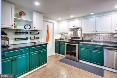 823 N Central Ave, Baltimore, MD 21202 - photo 4