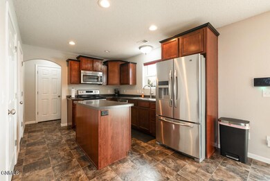 318 Brandenburg Loop MLS-8