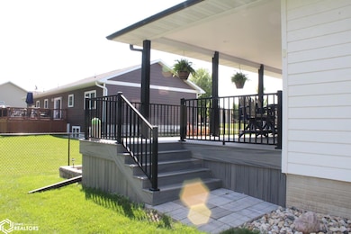 750 Pebblestone Ln, Garner, IA 50438 - photo 6