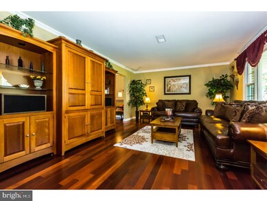 360 Maple St, Downingtown, PA 19335 - photo 5