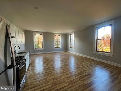 5445 Germantown Ave unit 2, Philadelphia, PA 19144 - photo 3