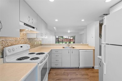 4225 SW 71st Way, Davie, FL 33314 - photo 6