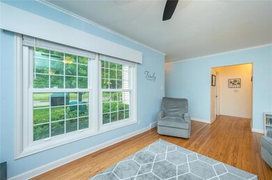 2218 55th St, Des Moines, IA 50310 - photo 4