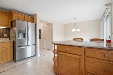 9 Cranleigh Mews unit U300, Nashua, NH 03063 - photo 5