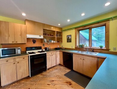 37 S Union St, Plainfield, MA 01070 - photo 3