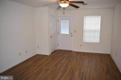 2725 Roosevelt Dr, Chambersburg, PA 17201 - photo 4