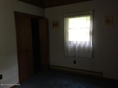 5192 Minks Pond Rd, Bushkill, PA 18324 - photo 3