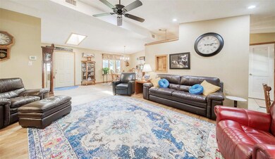 907 Cypress Dr, Rolla, MO 65401 - photo 4