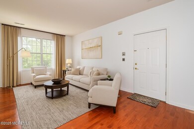 439 Sophee Ln unit 439, Lakewood, NJ 08701 - photo 6