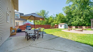 562 N Walnut St, Elmhurst, IL 60126 - photo 4