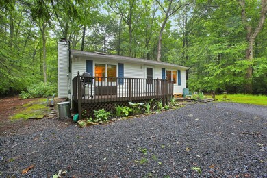 186 Lower Valley Dr, Kunkletown, PA 18058 - photo 2