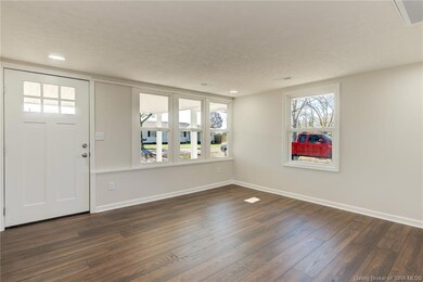 6114 Brown Rd, Floyds Knobs, IN 47119 - photo 5