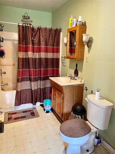 3822 Us Route 5, West Burke, VT 05871 - photo 7