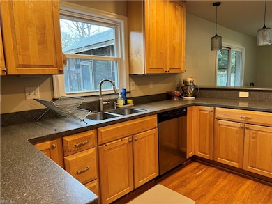 3716 S Queensgrove Cir, Virginia Beach, VA 23452 - photo 3