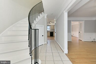 5918 Kingsford Rd unit 356, Springfield, VA 22152 - photo 2