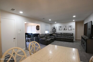 Dining Room/Living Room
