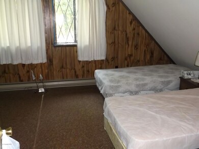 9869 Deerwood Dr, Tobyhanna, PA 18466 - photo 6