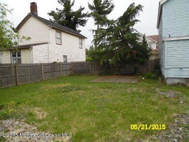 9 CLINTON BACKYARD