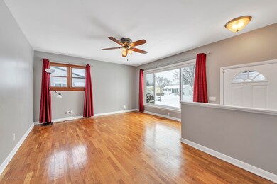 4910 Burchfield Ave, Lansing, MI 48910 - photo 6