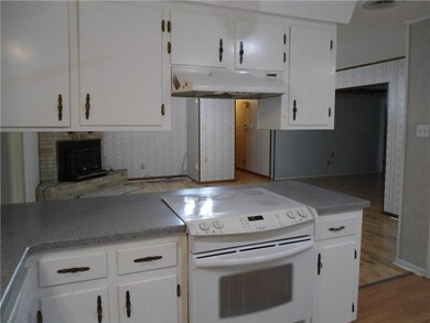 3170 Crestview Dr, Pineville, LA 71360 - photo 6