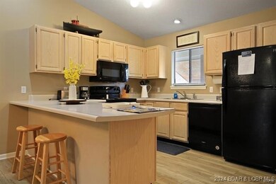 611 Lazy Days Rd unit X11, Osage Beach, MO 65065 - photo 3